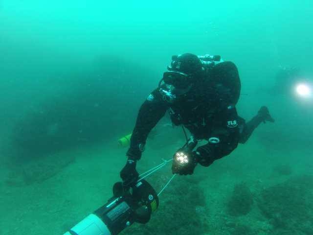  Under the guide 